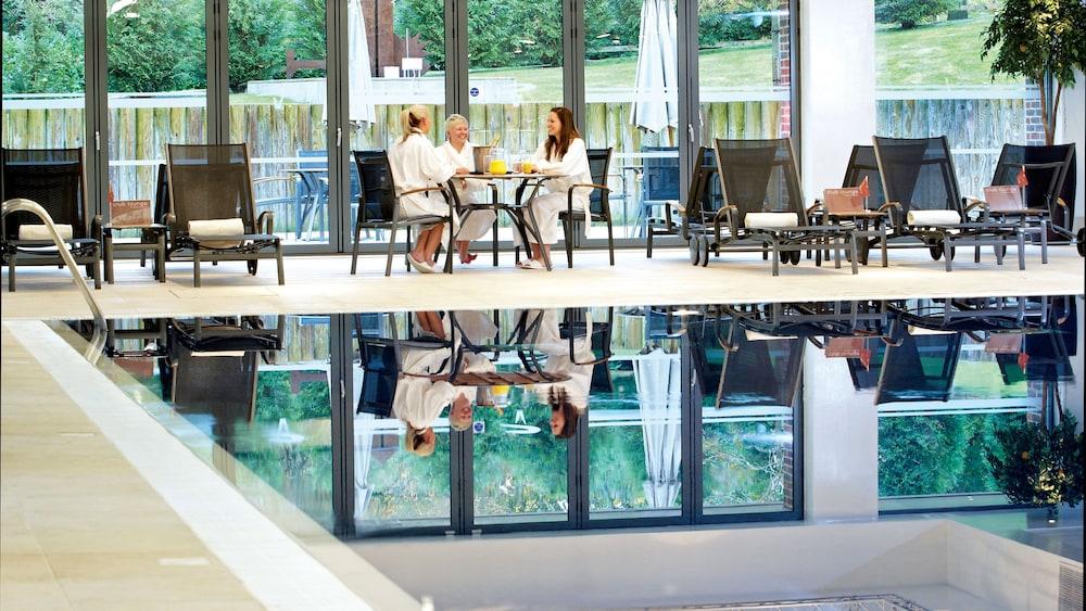 Donnington Valley Hotel, Golf & Spa Newbury  Exterior foto