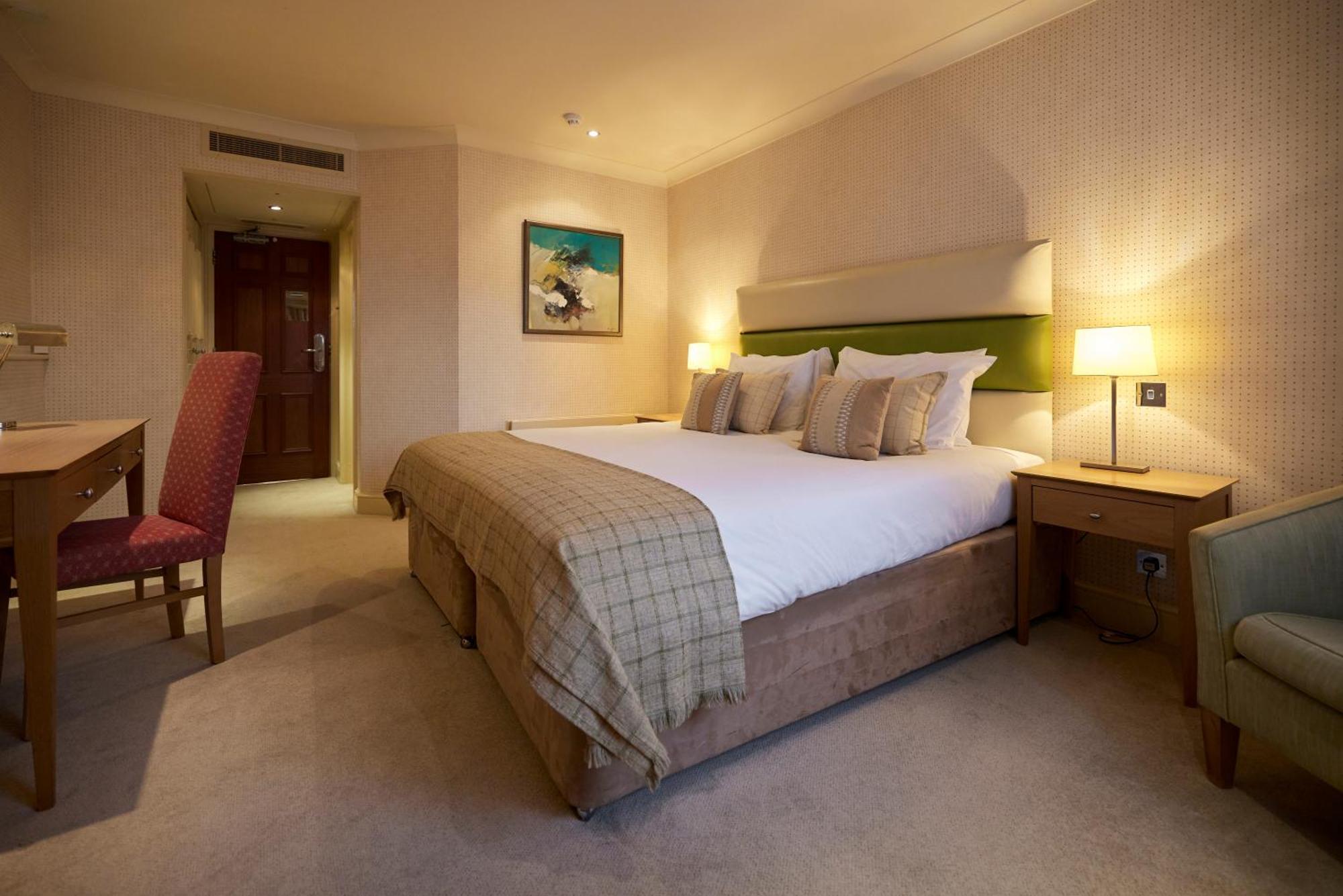 Donnington Valley Hotel, Golf & Spa Newbury  Exterior foto